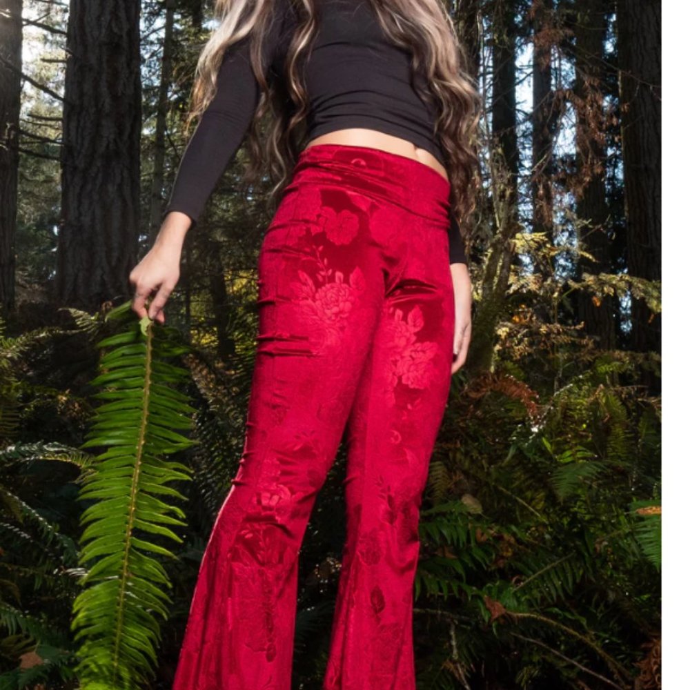Warrior Within Velvet Slim Bells in wine